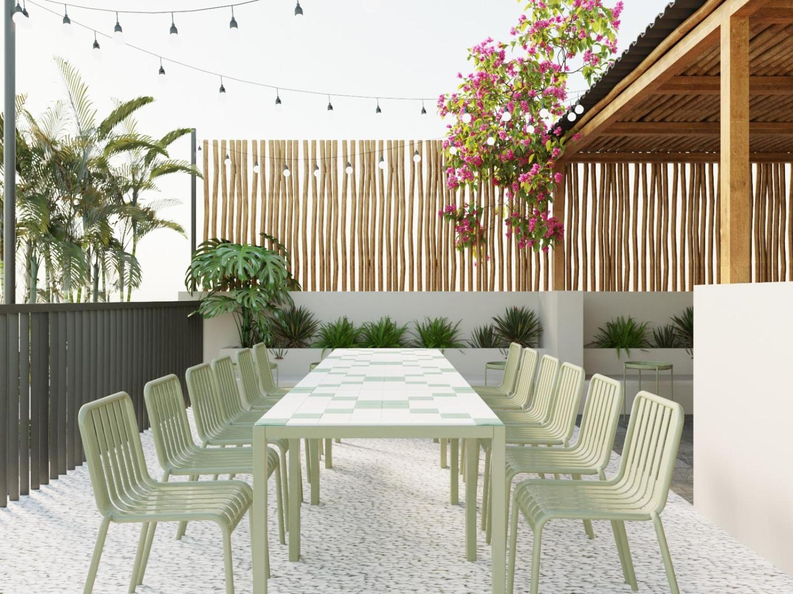 Căn hộ Biggest In Center Of Hanoi-100m2 Rooftop Pool-laundry Included